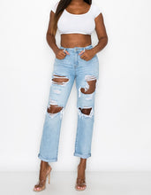 Load image into Gallery viewer, Distressed High Rise Boyfriend Jeans
