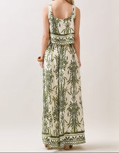 Load image into Gallery viewer, Flowy Crop Top and Wide Leg Pants Set
