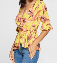 Load image into Gallery viewer, Tropical Print Wrap Top
